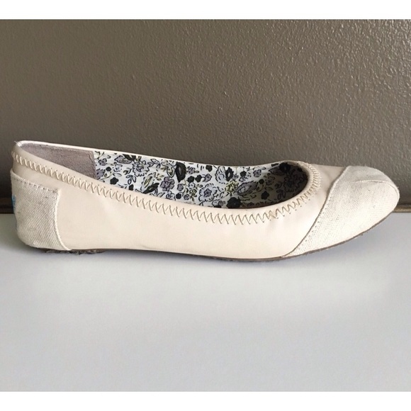 toms vegan leather ballet flats